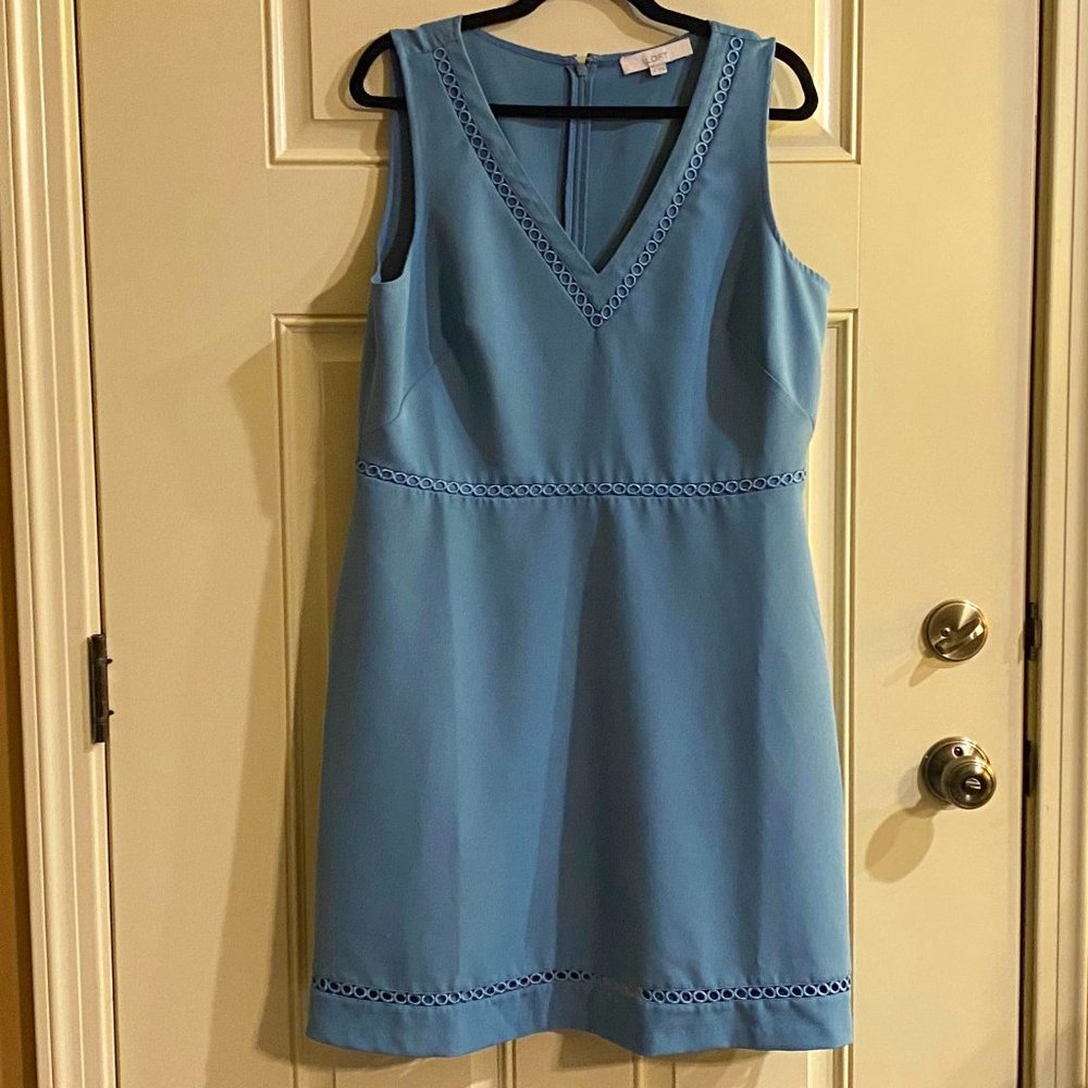 Loft sleeveless dress with circle embroidery
